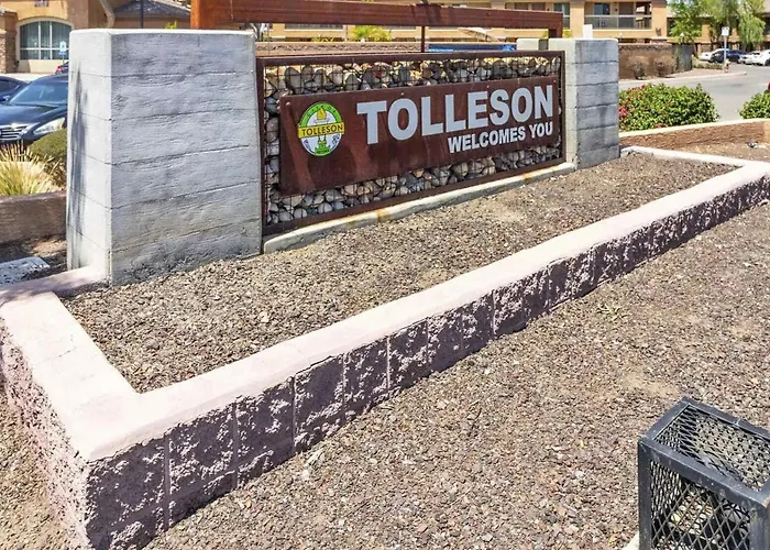 Chic Retreat In Tolleson For 2 Guests Apartment Cashion