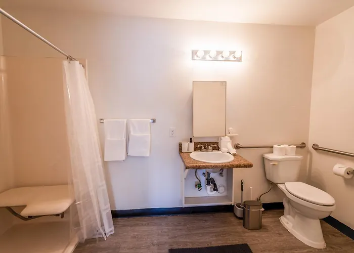 Chic Retreat In Tolleson For 2 Guests Apartment
