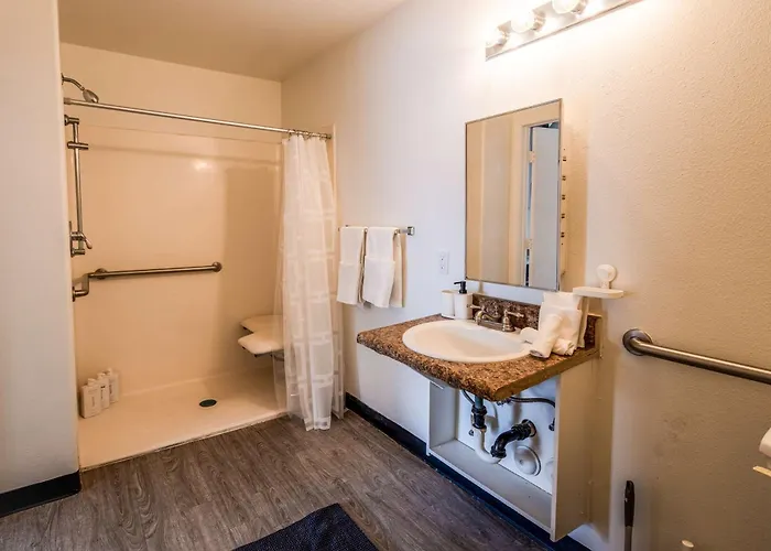 Apartment Chic Retreat In Tolleson For 2 Guests Cashion
